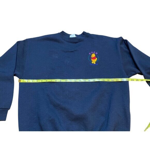 Vintage Winnie The Pooh "Silly‎ Old Bear" Black Sweatshirt Crewneck - Picture 6 of 7